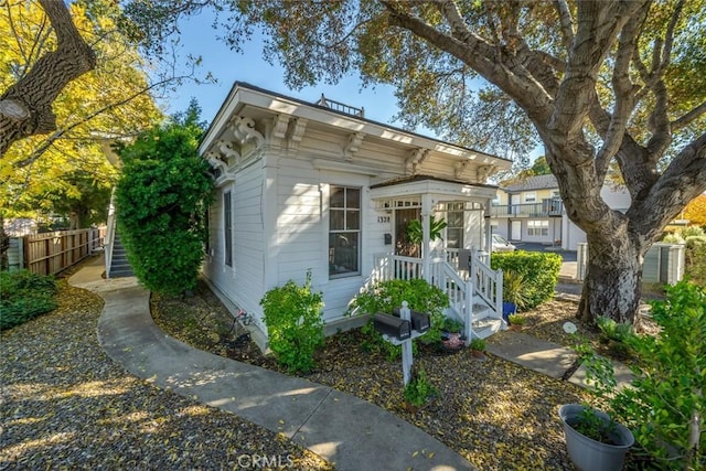 view of front of house