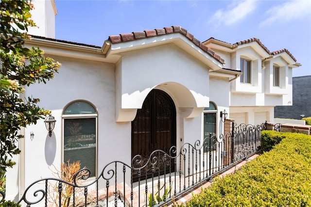 view of front of house with a garage