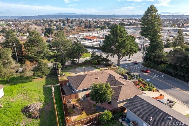 birds eye view of property featuring a mountain view