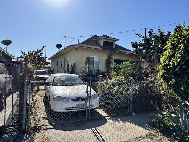 430 W 58th St, Los Angeles, CA 90037 - view of front facade