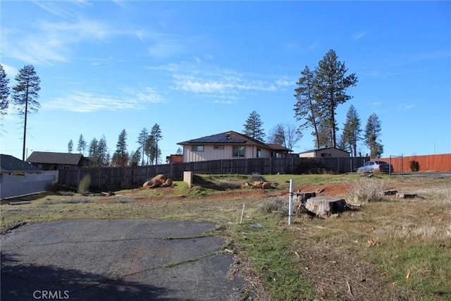 Listing photo 2 for 6363 Lucky John Rd, Paradise CA 95969