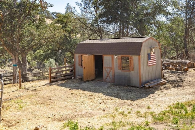 view of outbuilding