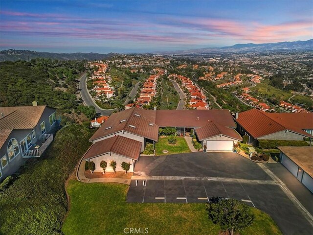 view of aerial view at dusk