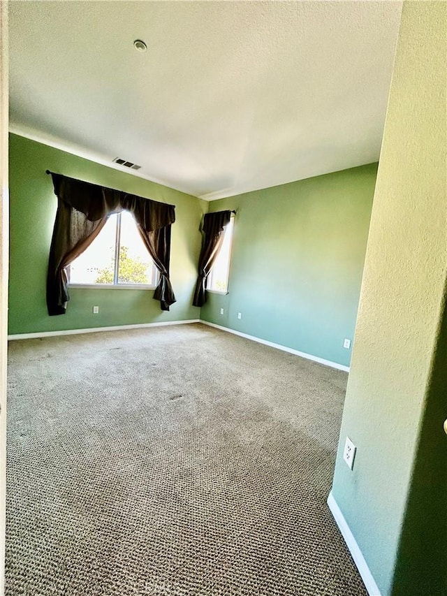 empty room with carpet