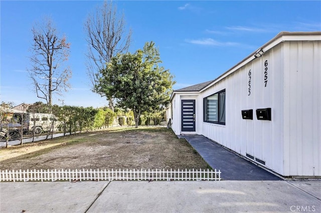 view of home's exterior