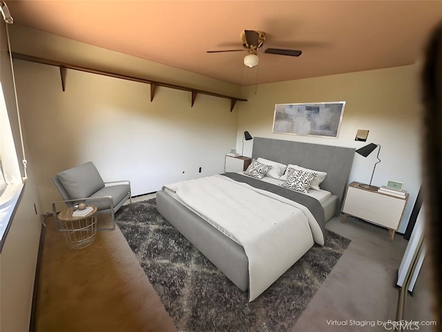 bedroom with ceiling fan