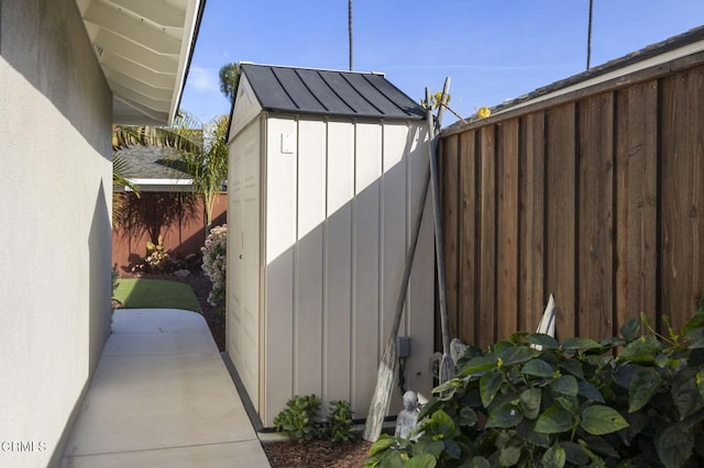 view of outbuilding