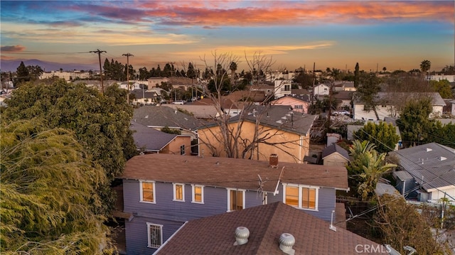 view of aerial view at dusk