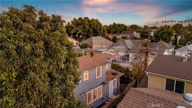 view of aerial view at dusk