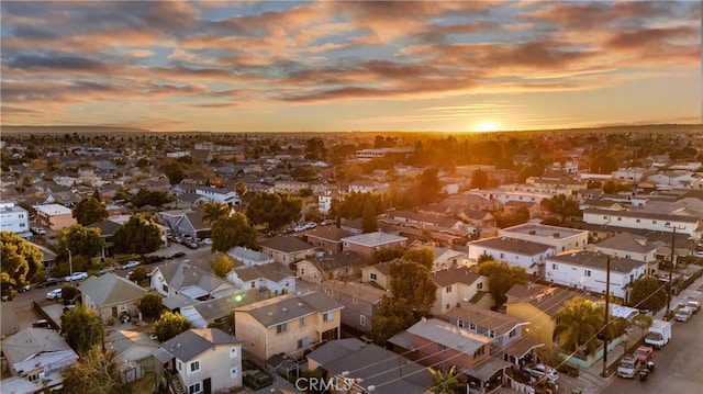 view of aerial view at dusk