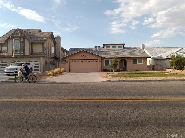 view of front facade featuring a garage