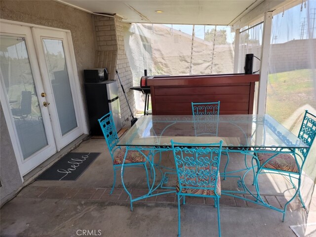 view of sunroom / solarium