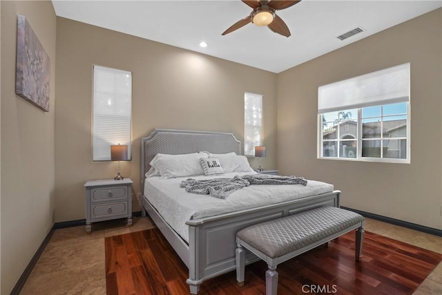 bedroom with ceiling fan