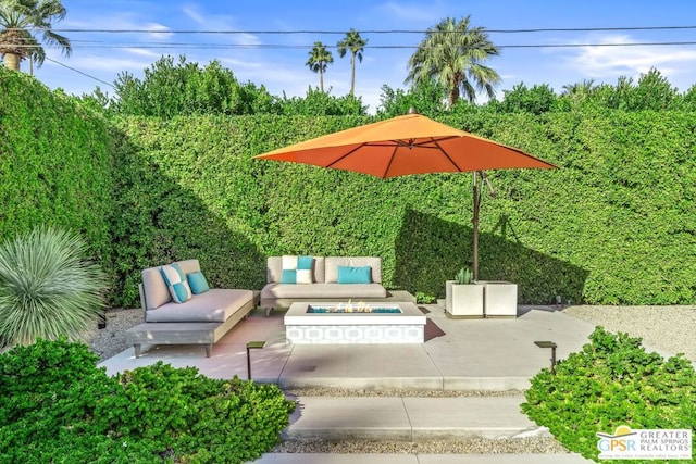 view of patio featuring an outdoor living space