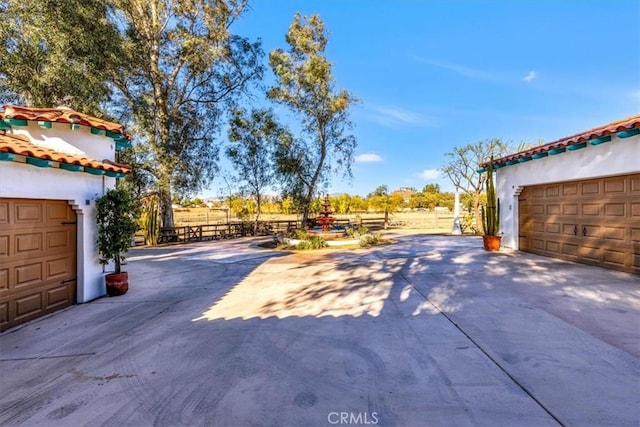 view of yard with a garage