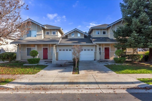 view of front of property featuring a garage