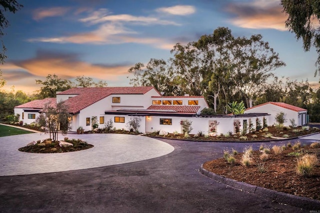 view of mediterranean / spanish-style home