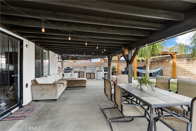 view of patio / terrace with an outdoor kitchen