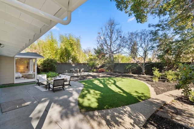 view of yard with a patio