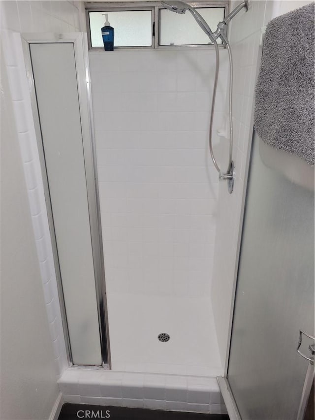 45412 N Oakview Dr, Oakhurst, CA 93644 - full bath with a stall shower