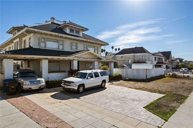 view of front of property