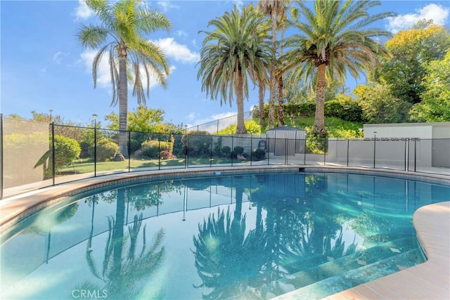 view of swimming pool