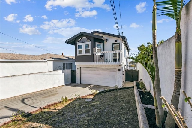 view of front of property featuring a garage