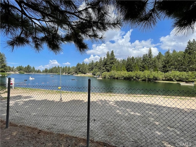 Listing photo 3 for 564 Yukon Rd, Green Valley Lake CA 92341