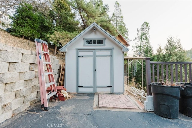 view of outbuilding