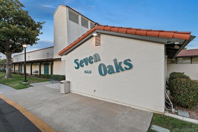 view of community / neighborhood sign