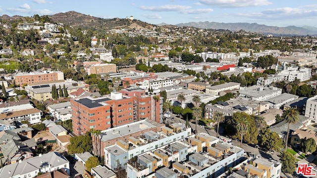 bird's eye view featuring a mountain view