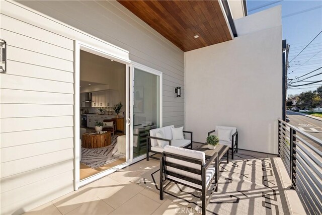 1700 Perkins Ln, Redondo Beach, CA 90278 - view of balcony