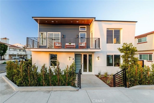 1700 Perkins Ln, Redondo Beach, CA 90278 - contemporary home with a balcony and stucco siding