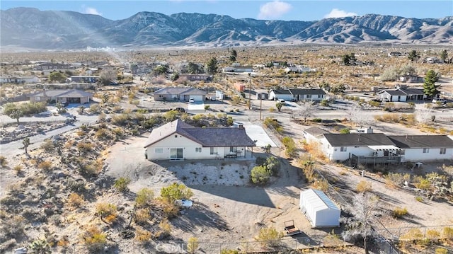 bird's eye view featuring a mountain view