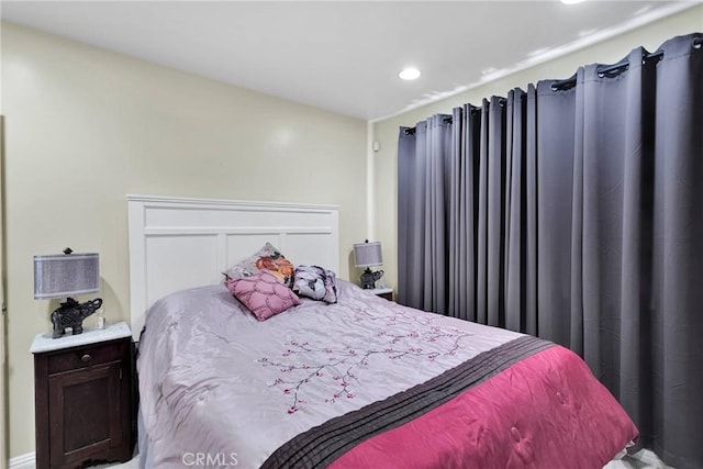 32758 Spinel Rd, Lucerne Valley, CA 92356 - bedroom with recessed lighting