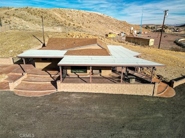 view of home's community featuring a mountain view