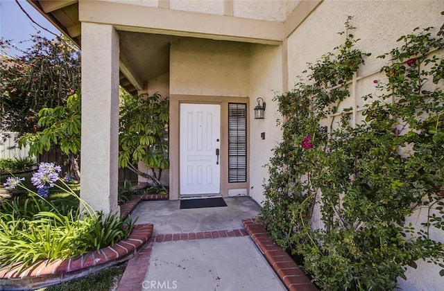 view of property entrance