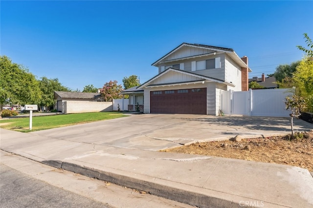 view of front of house with a front lawn