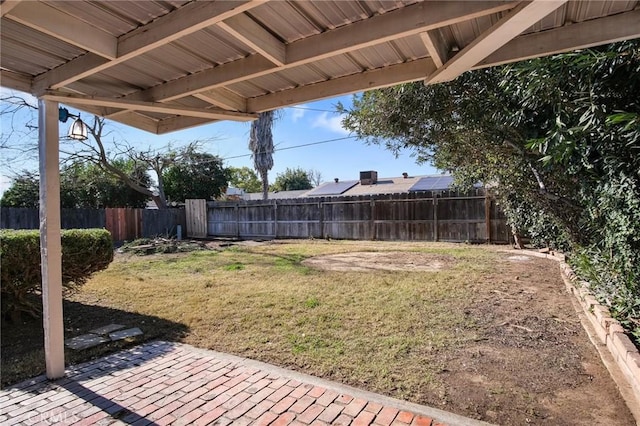 view of yard featuring a patio