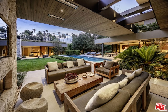 view of patio / terrace with an outdoor living space