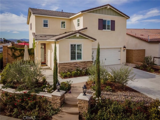 view of front of house with a garage