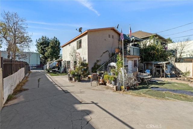 Listing photo 3 for 1165 E 24th St, Los Angeles CA 90011