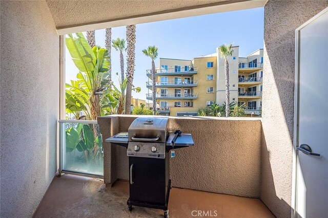 balcony featuring grilling area