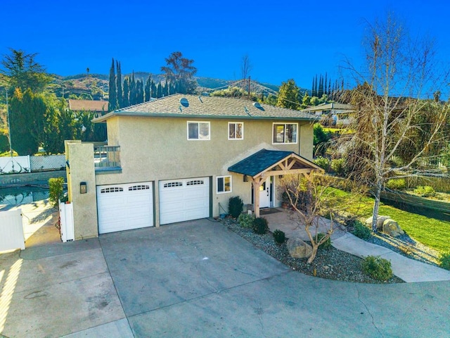 view of front of house featuring a garage