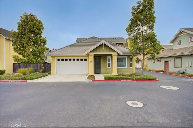 view of front facade featuring a garage