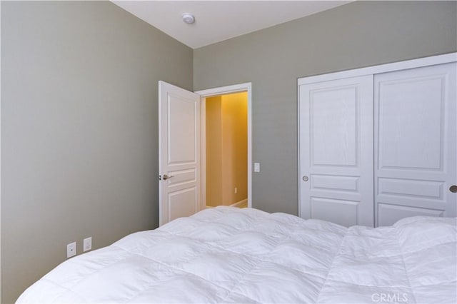 bedroom featuring a closet