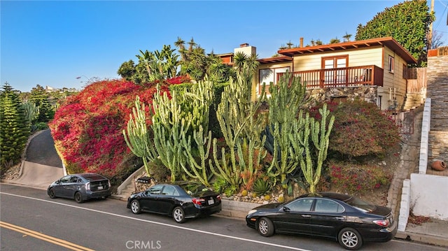 view of front of property