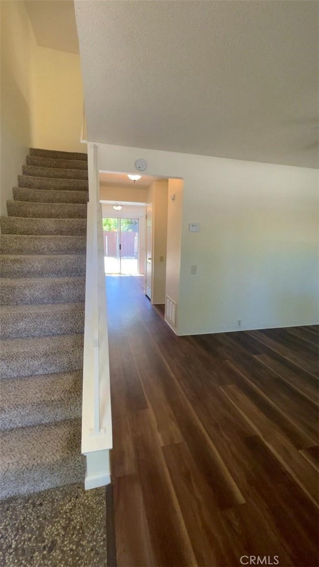 1560 Drake Dr, Davis, CA 95616 - photo 2