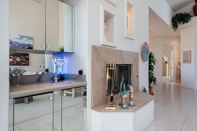 kitchen featuring light tile patterned floors