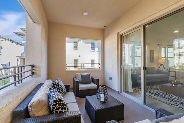 balcony featuring an outdoor hangout area